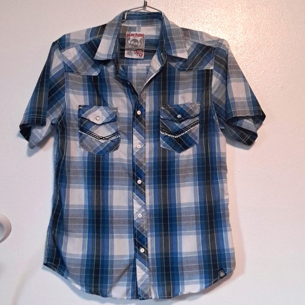 Western Shirt Machine Custom Co. Blue plays short sleeve medium.
